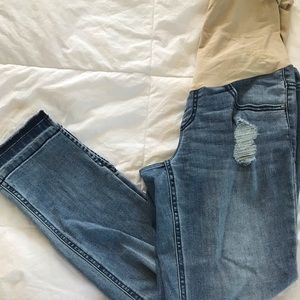 🤰🏼Maternity Jeans- by Jessica Simpson 🤰🏼
